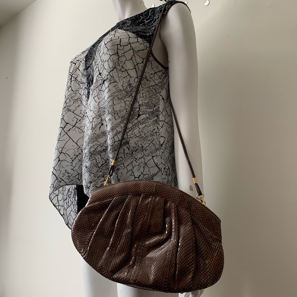 Vintage Brown Crossbody - Picture 4 of 8